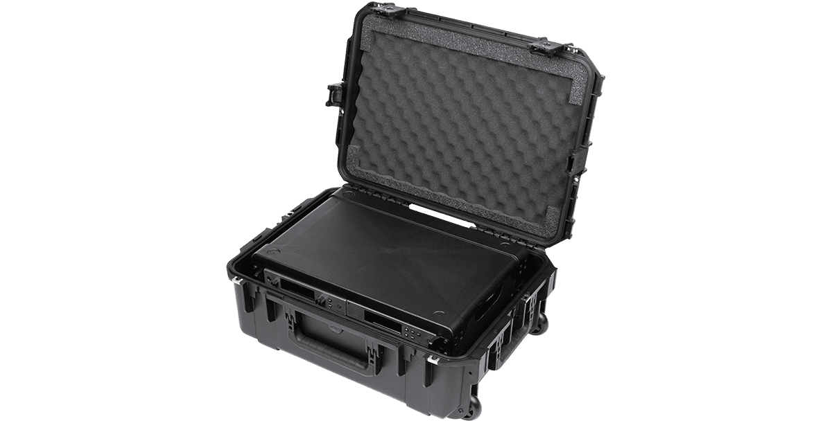 SKB Cases 3I-2215M82U
