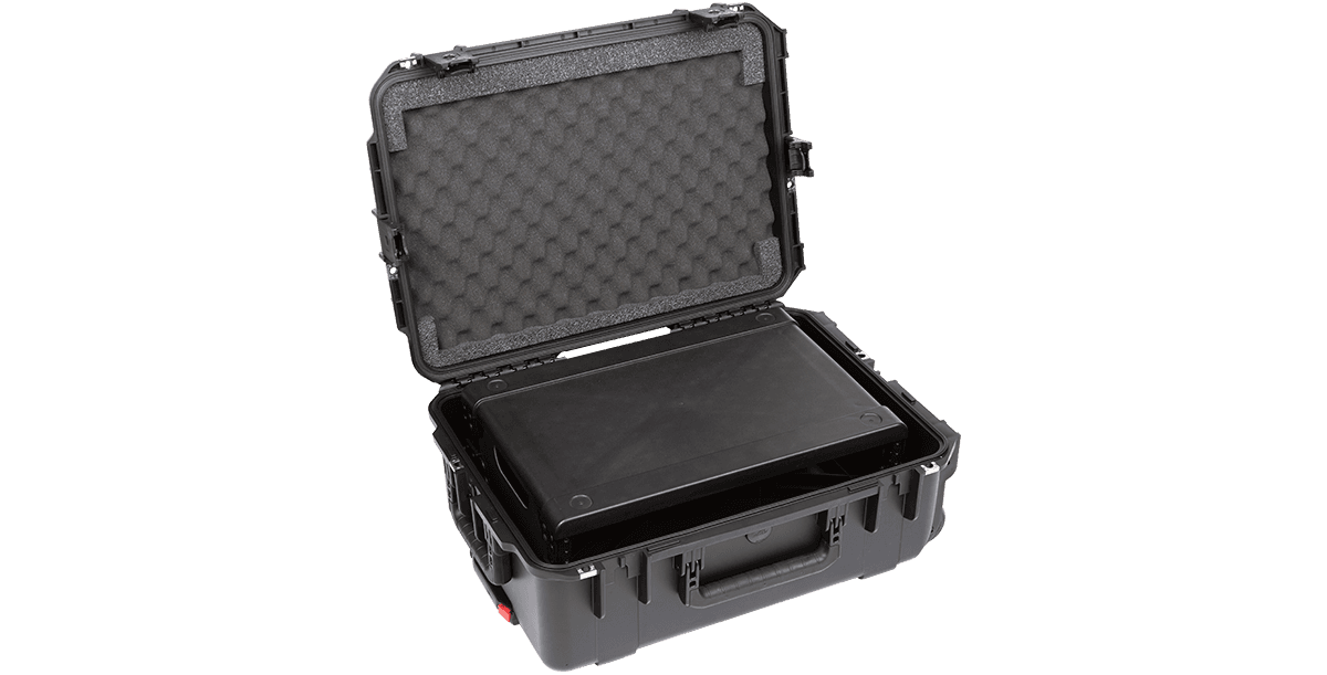 SKB Cases 3I-2215M82U