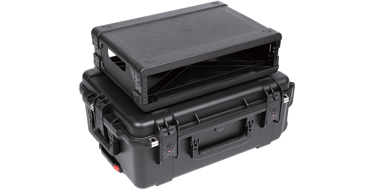 SKB Cases 3I-2215M82U