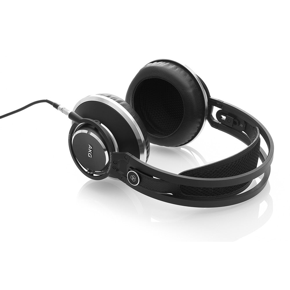 AKG K872