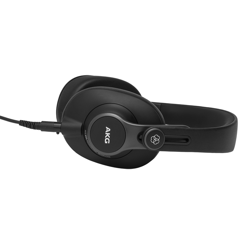 AKG K371