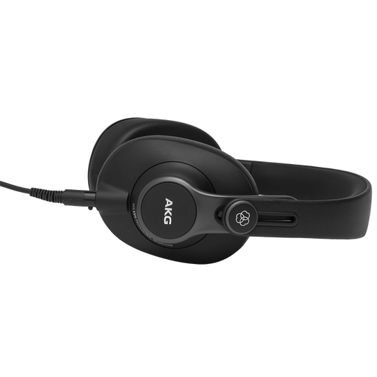 AKG K371