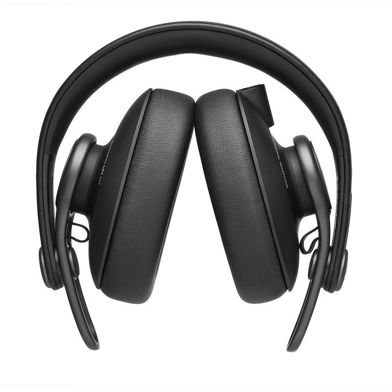 AKG K371