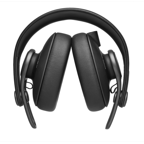 AKG K371